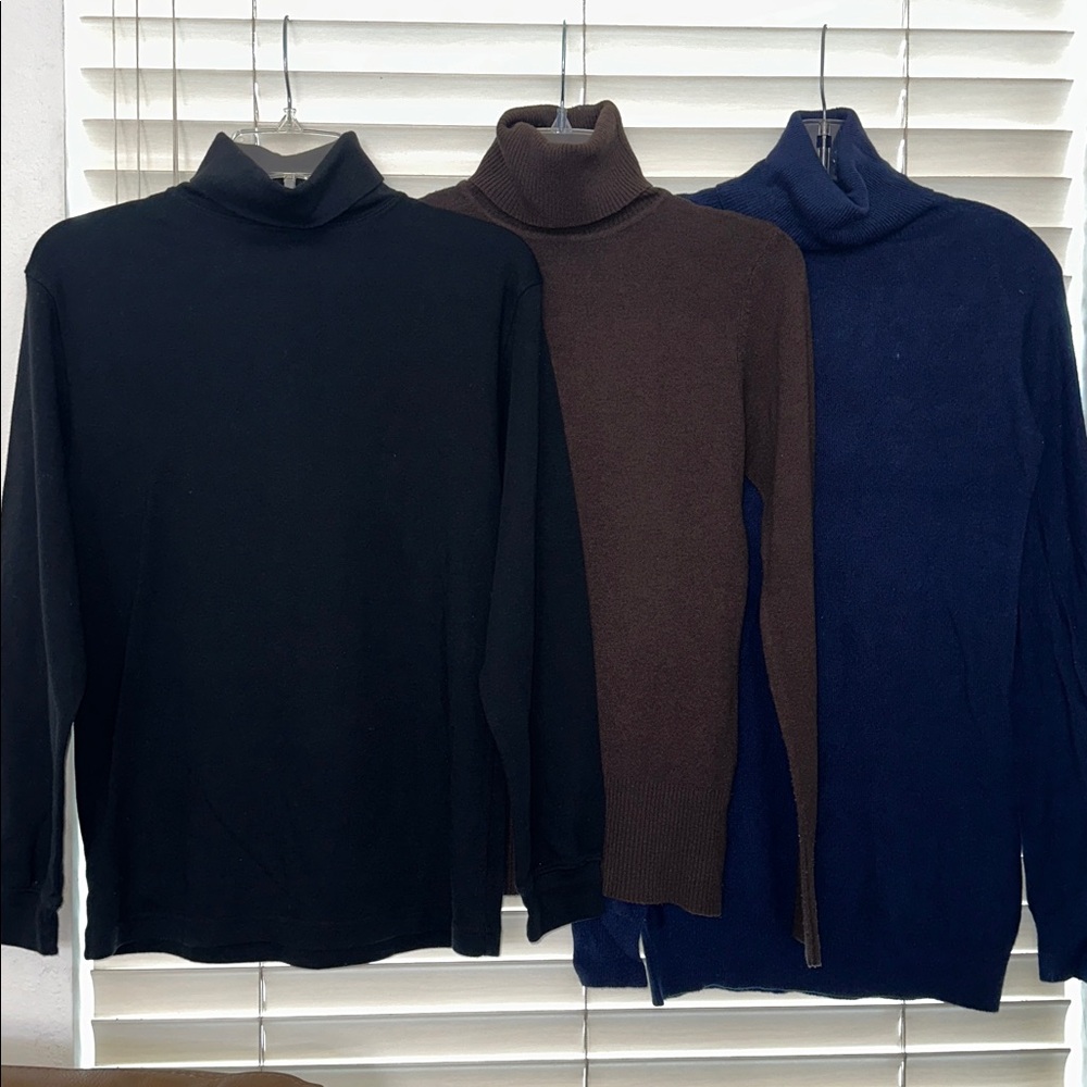 A Bundle of Three Turtleneck Top (Black) and Sweaters (Brown, Navy Blue) Size M